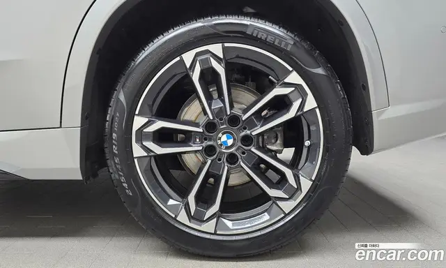 BMW X1 2025 2.0 автомат (гидро), миниатюра 7
