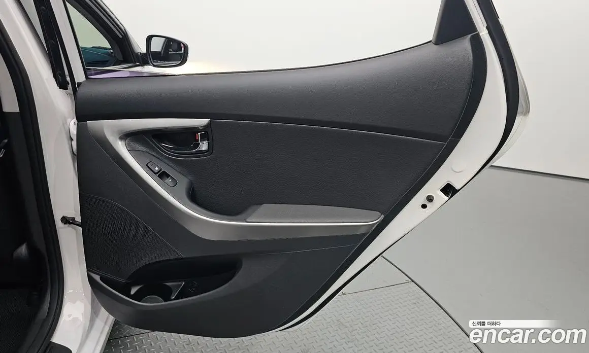 Hyundai Avante 2012 1.6 автомат (гидро), фото 22