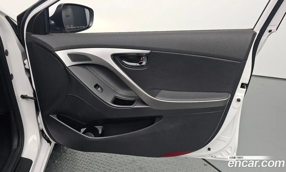 Hyundai Avante 2012 1.6 автомат (гидро), фото 23