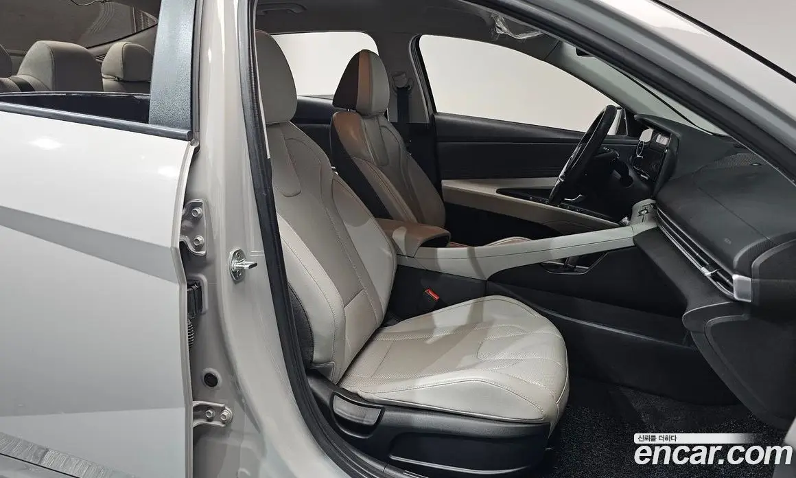 Hyundai Avante 2020 1.6 автомат (гидро), фото 16