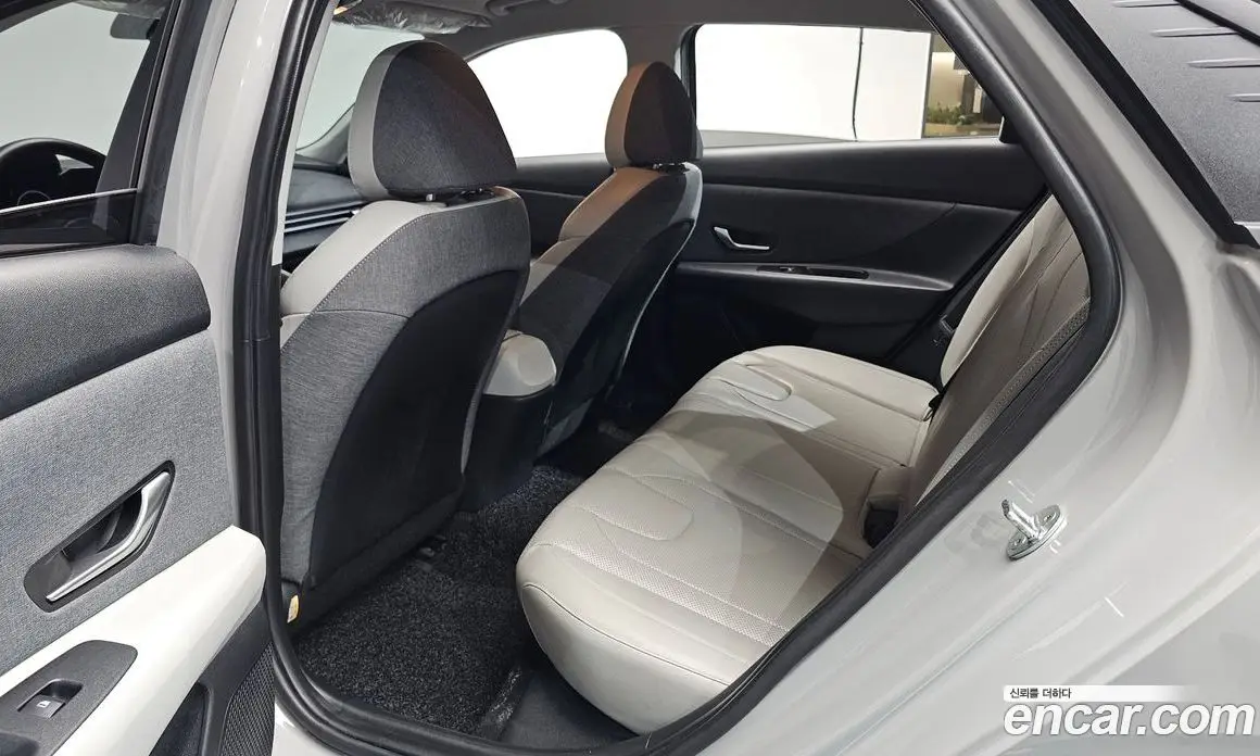 Hyundai Avante 2020 1.6 автомат (гидро), фото 18