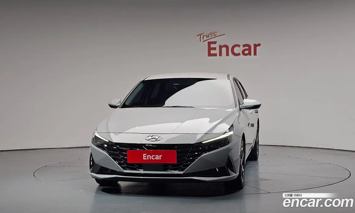 Hyundai Avante 2020 1.6 автомат (гидро), фото 3