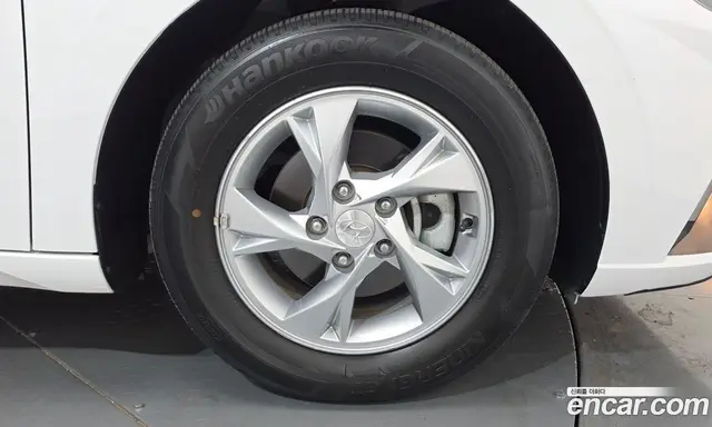 Hyundai Avante 2021 1.6 автомат (гидро), миниатюра 7