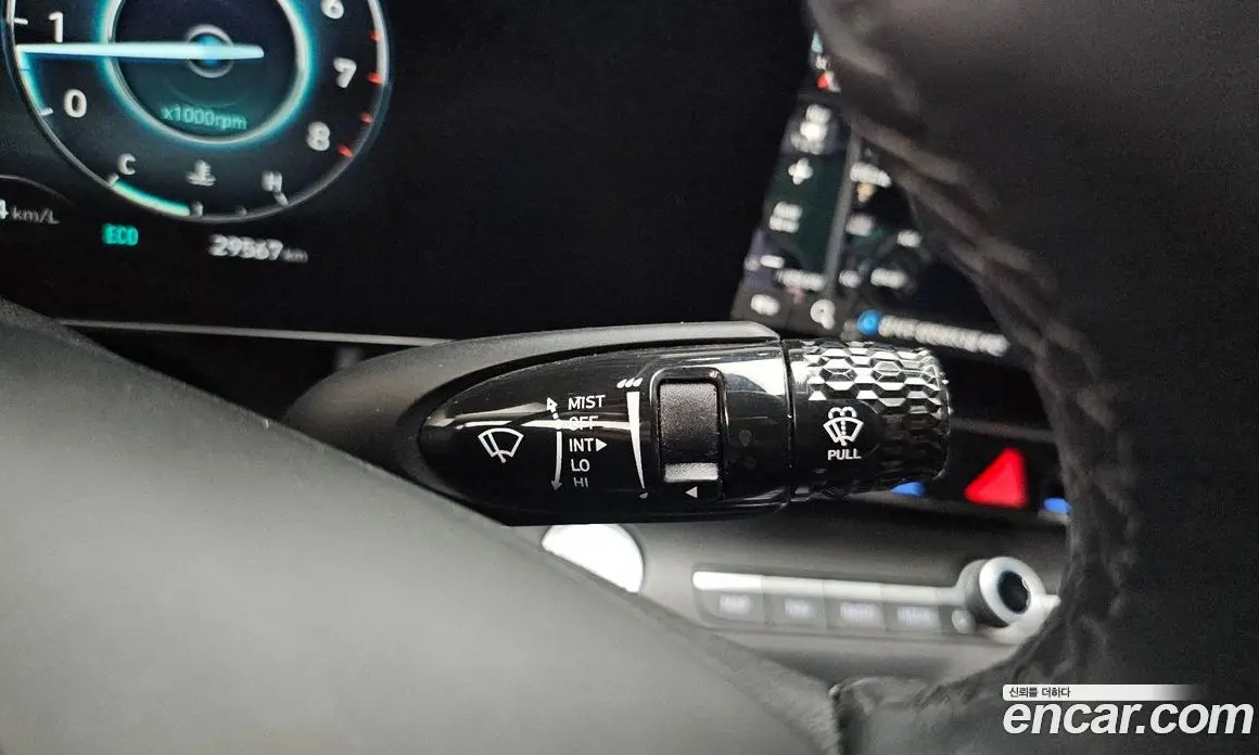 Hyundai Avante 2021 1.6 автомат (гидро), фото 28