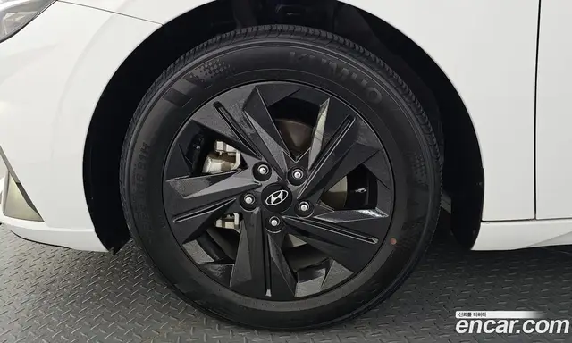 Hyundai Avante 2021 1.6 автомат (гидро), миниатюра 5