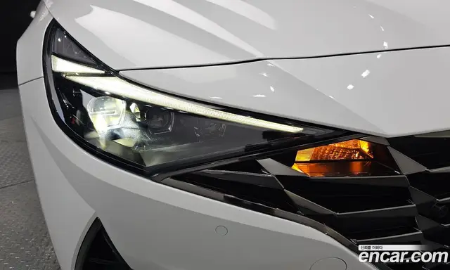 Hyundai Avante 2021 1.6 автомат (гидро), миниатюра 8