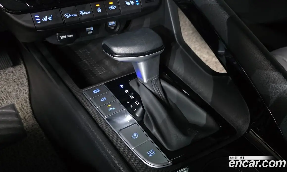 Hyundai Avante 2022 1.6 автомат (гидро), фото 12
