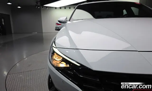 Hyundai Avante 2022 1.6 автомат (гидро), миниатюра 8