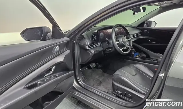 Hyundai Avante 2023 1.6 автомат (гидро), миниатюра 12