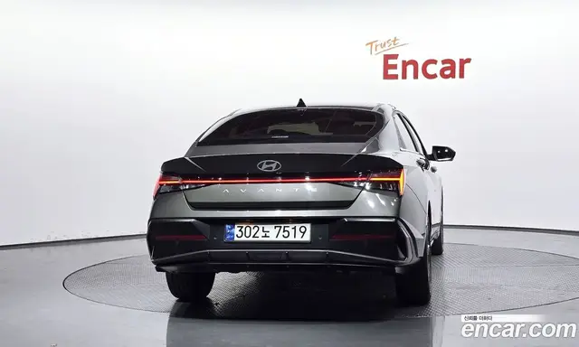 Hyundai Avante 2023 1.6 автомат (гидро), миниатюра 3
