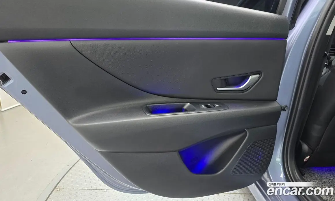 Hyundai Avante 2023 1.6 автомат (гидро), фото 15