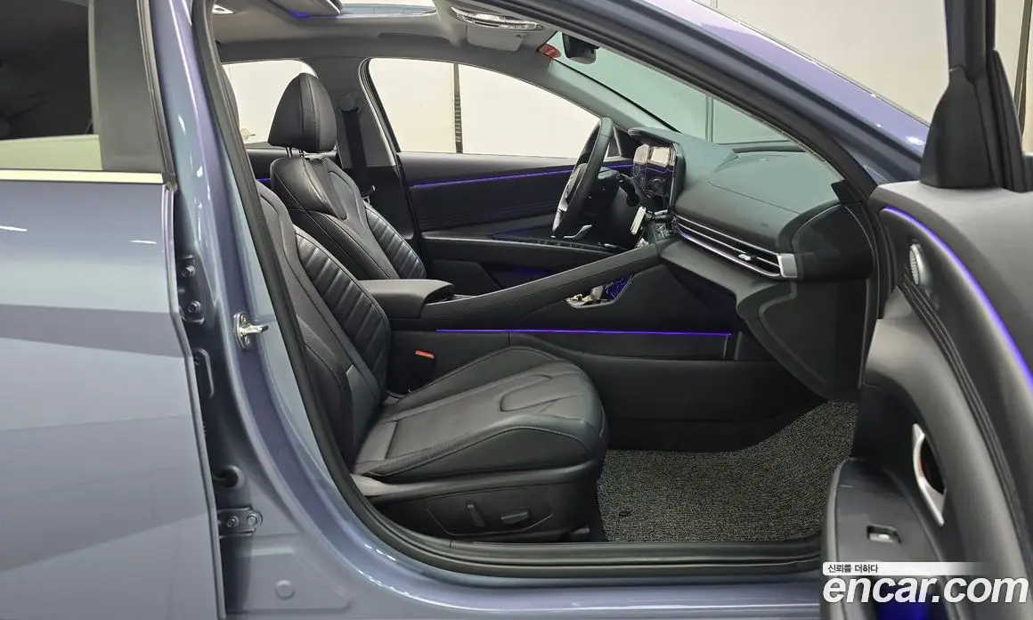 Hyundai Avante 2023 1.6 автомат (гидро), фото 16