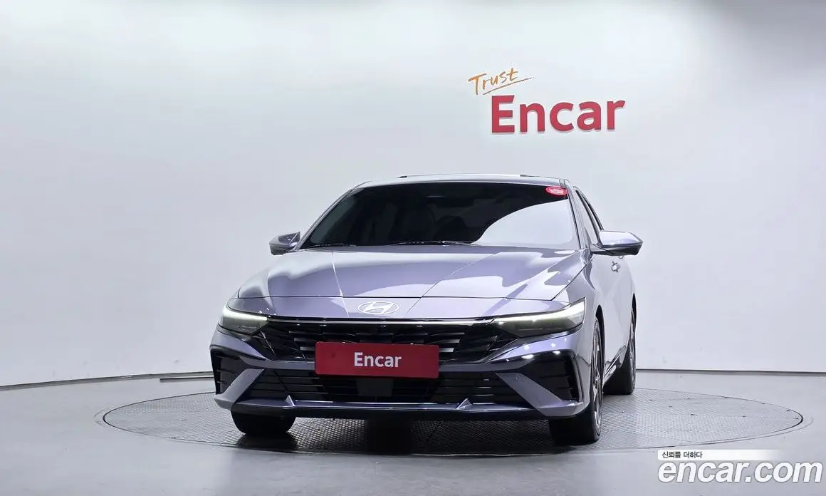 Hyundai Avante 2023 1.6 автомат (гидро), фото 3