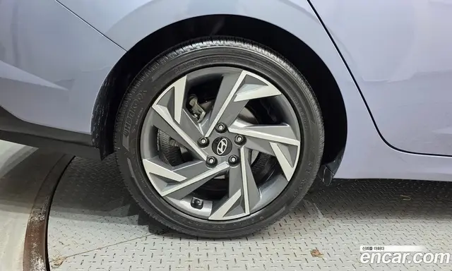 Hyundai Avante 2023 1.6 автомат (гидро), миниатюра 5
