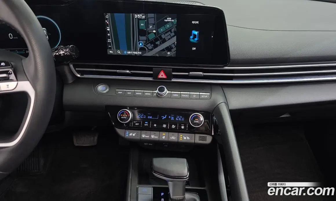 Hyundai Avante 2024 1.6 автомат (гидро), фото 20