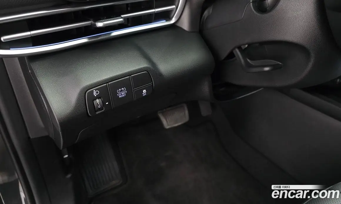 Hyundai Avante 2024 1.6 автомат (гидро), фото 29