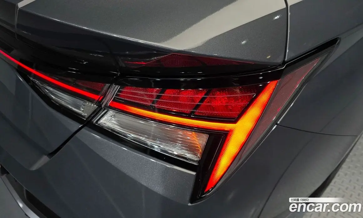 Hyundai Avante 2024 1.6 автомат (гидро), фото 9