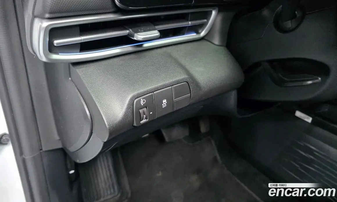 Hyundai Avante 2024 1.6 автомат (гидро), фото 17