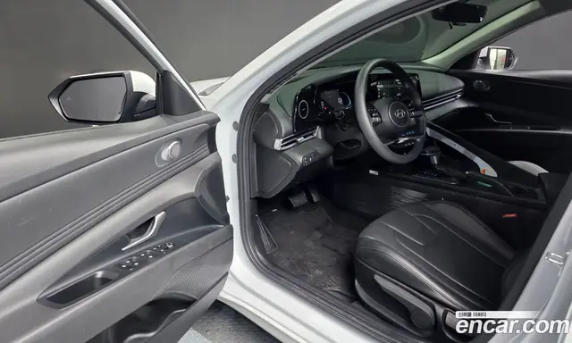 Hyundai Avante 2024 1.6 автомат (гидро), миниатюра 10