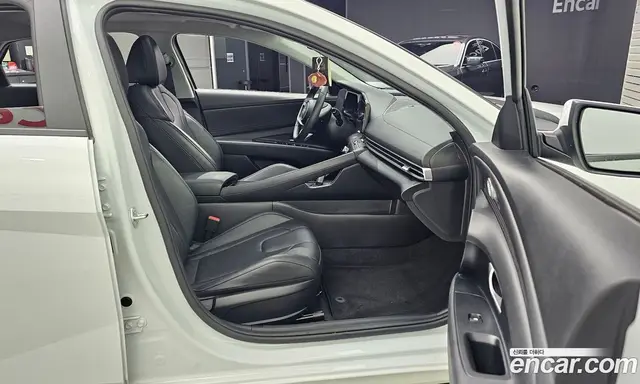 Hyundai Avante 2024 1.6 автомат (гидро), миниатюра 11