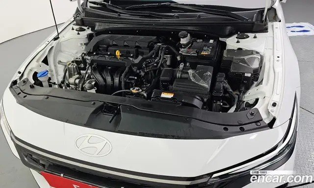 Hyundai Avante 2024 1.6 автомат (гидро), миниатюра 6