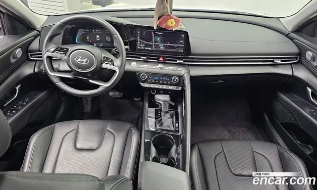 Hyundai Avante 2024 1.6 автомат (гидро), миниатюра 7