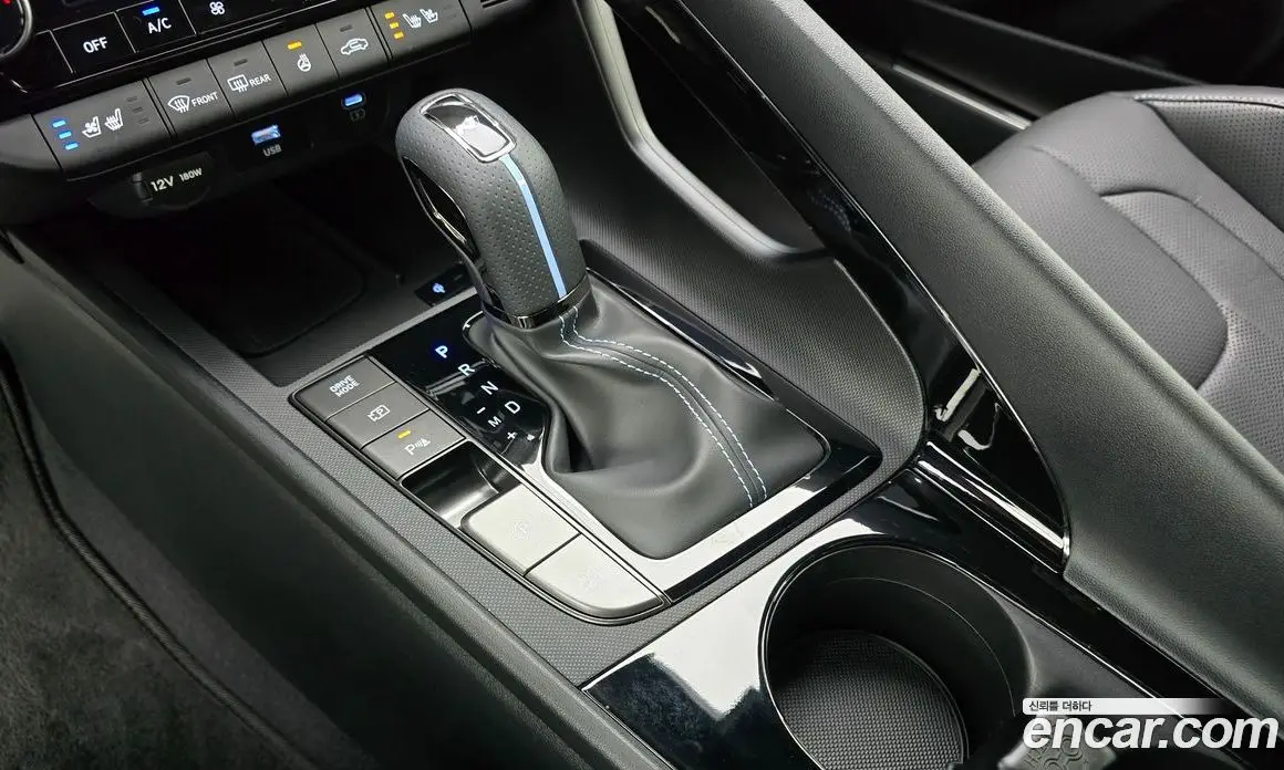 Hyundai Avante 2025 2.0 автомат (гидро), фото 9