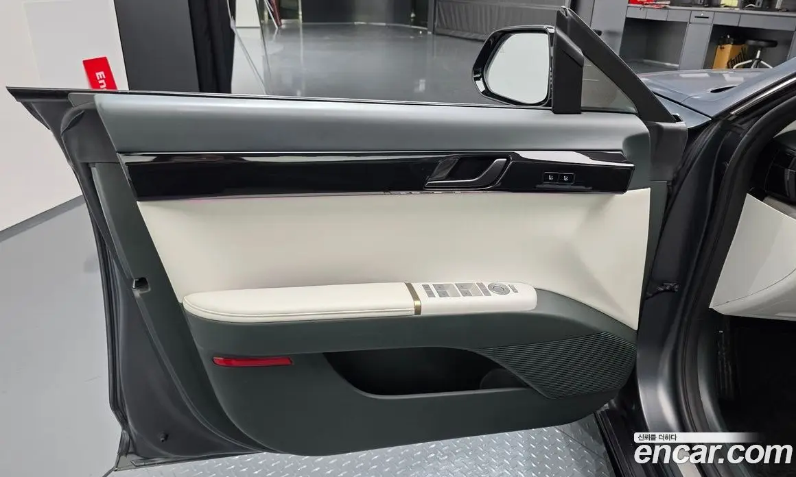 Hyundai Grandeur 2022 2.5 автомат (гидро), фото 13