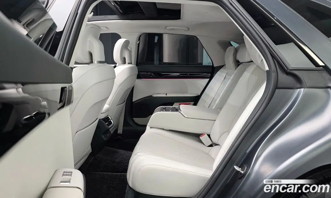 Hyundai Grandeur 2022 2.5 автомат (гидро), фото 17