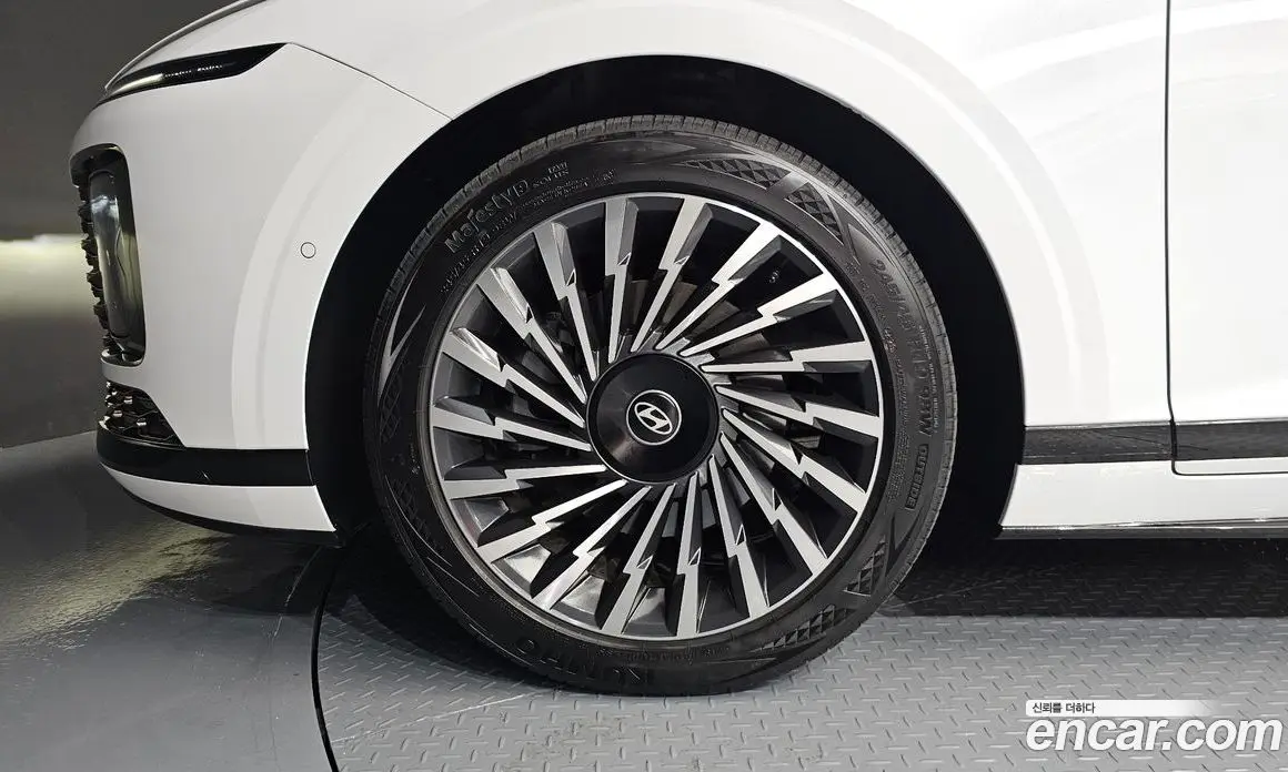 Hyundai Grandeur 2023 2.5 автомат (гидро), фото 5