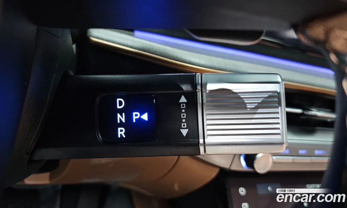 Hyundai Grandeur 2023 2.5 автомат (гидро), фото 9