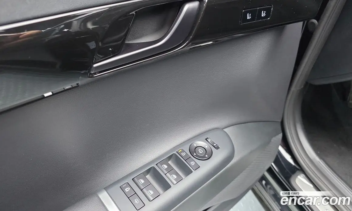 Hyundai Grandeur 2025 1.6 автомат (гидро), фото 18