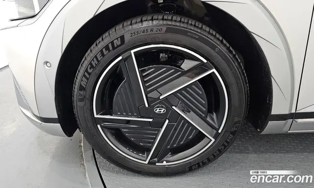 Hyundai Ioniq 5 2024 0.1 автомат (гидро), миниатюра 5