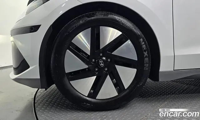 Hyundai Ioniq 6 2025 0.1 автомат (гидро), миниатюра 5