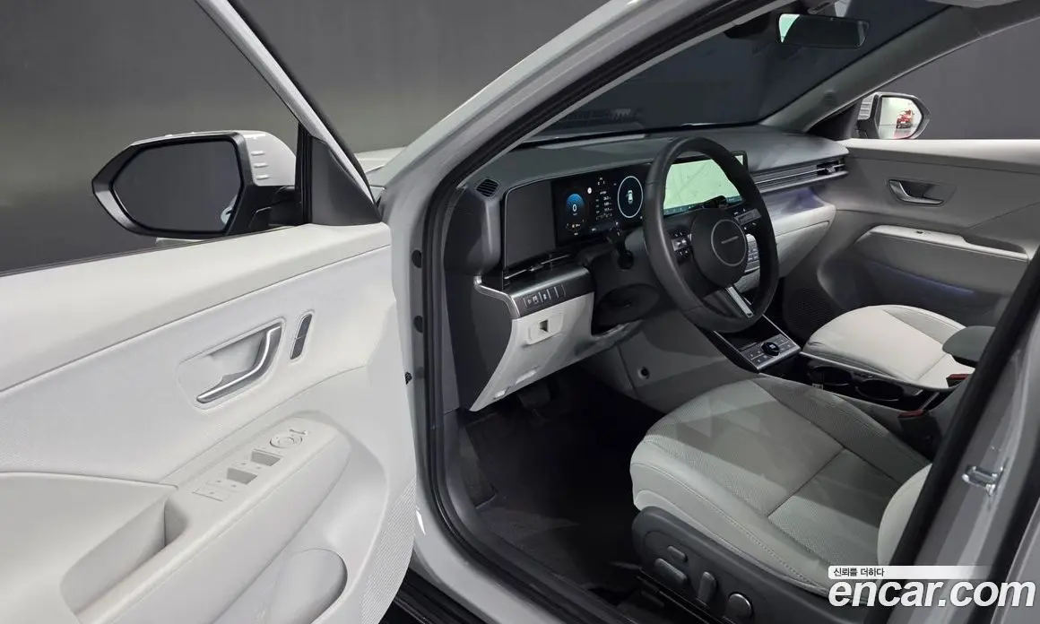 Hyundai Kona 2025 1.6 автомат (гидро), фото 13