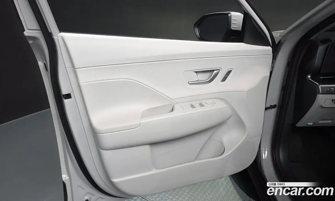 Hyundai Kona 2025 1.6 автомат (гидро), фото 14