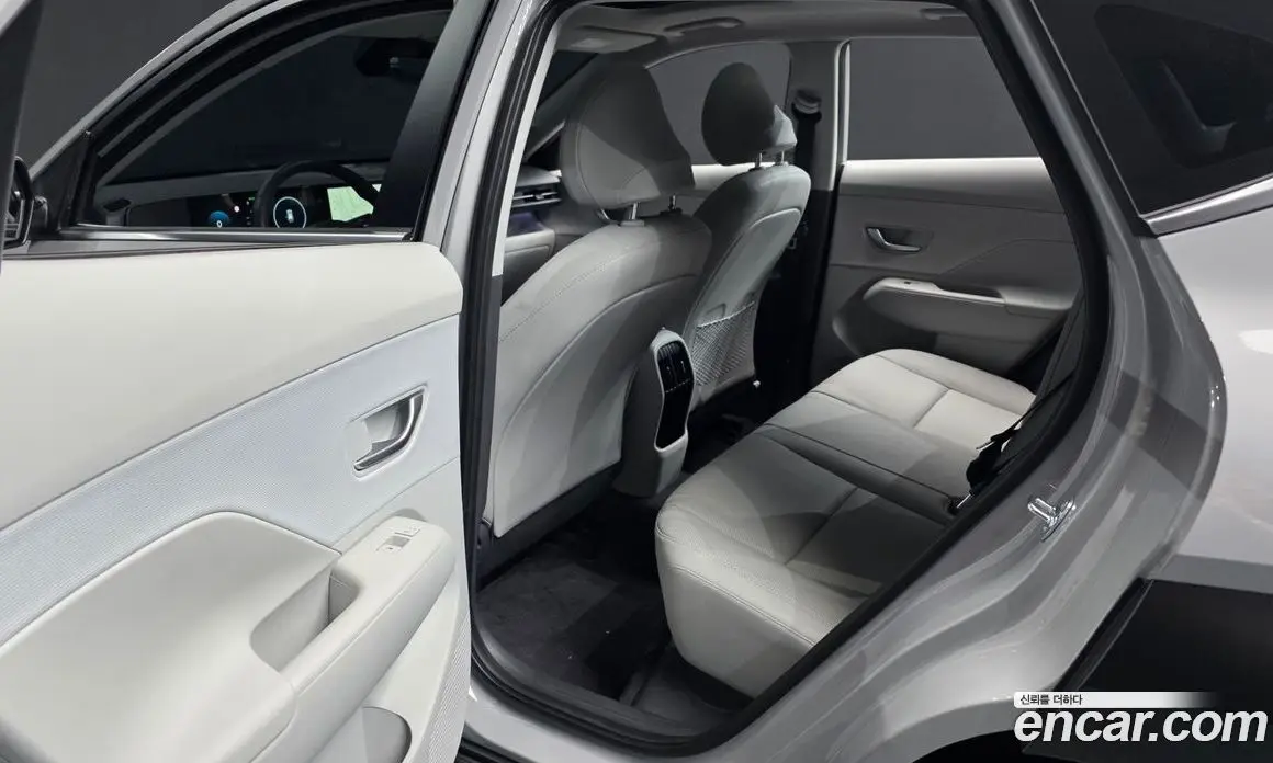 Hyundai Kona 2025 1.6 автомат (гидро), фото 16