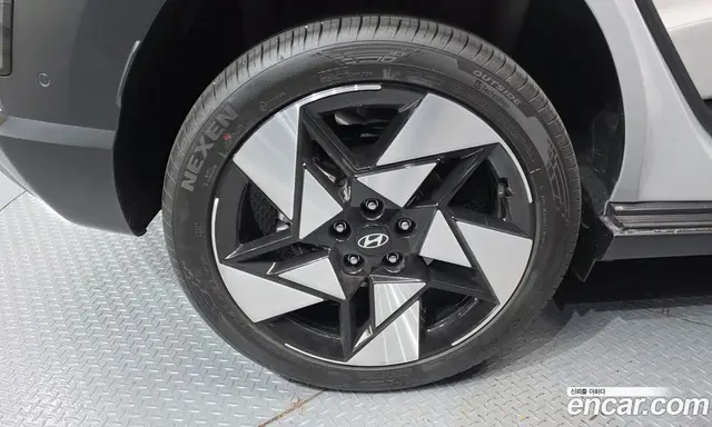 Hyundai Kona 2025 1.6 автомат (гидро), миниатюра 7