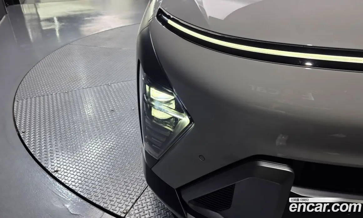 Hyundai Kona 2025 1.6 автомат (гидро), фото 8
