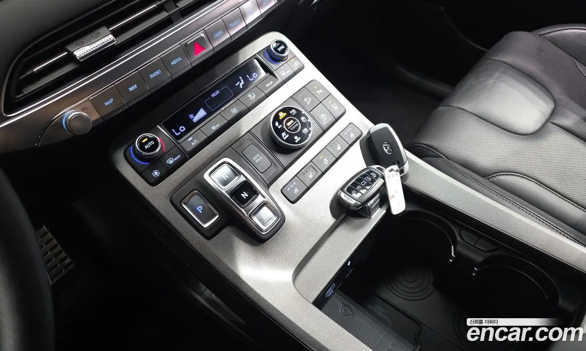 Hyundai Palisade 2021 2.2 автомат (гидро), фото 12