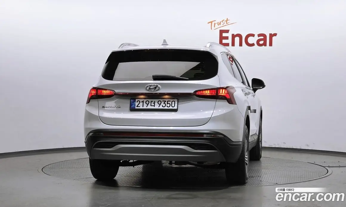 Hyundai Santa Fe 2022 2.2 автомат (гидро), фото 4