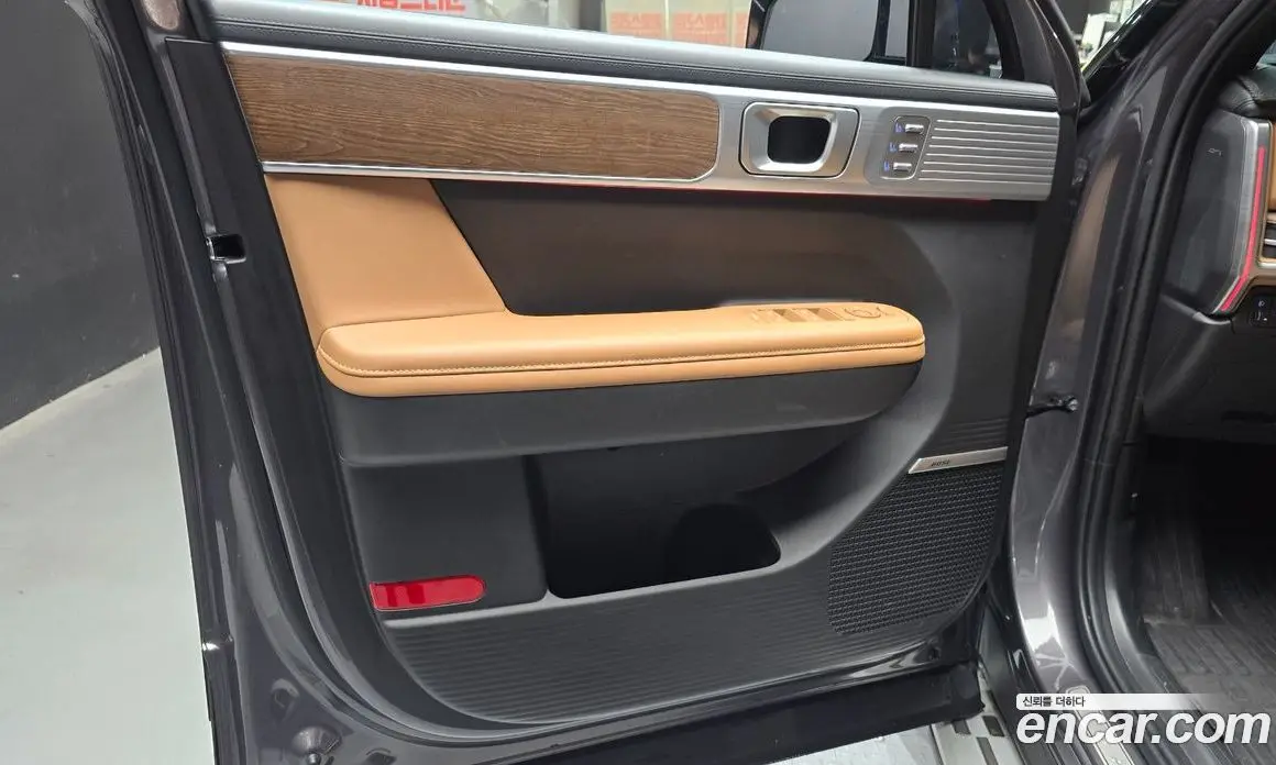 Hyundai Santa Fe 2023 1.6 автомат (гидро), фото 14