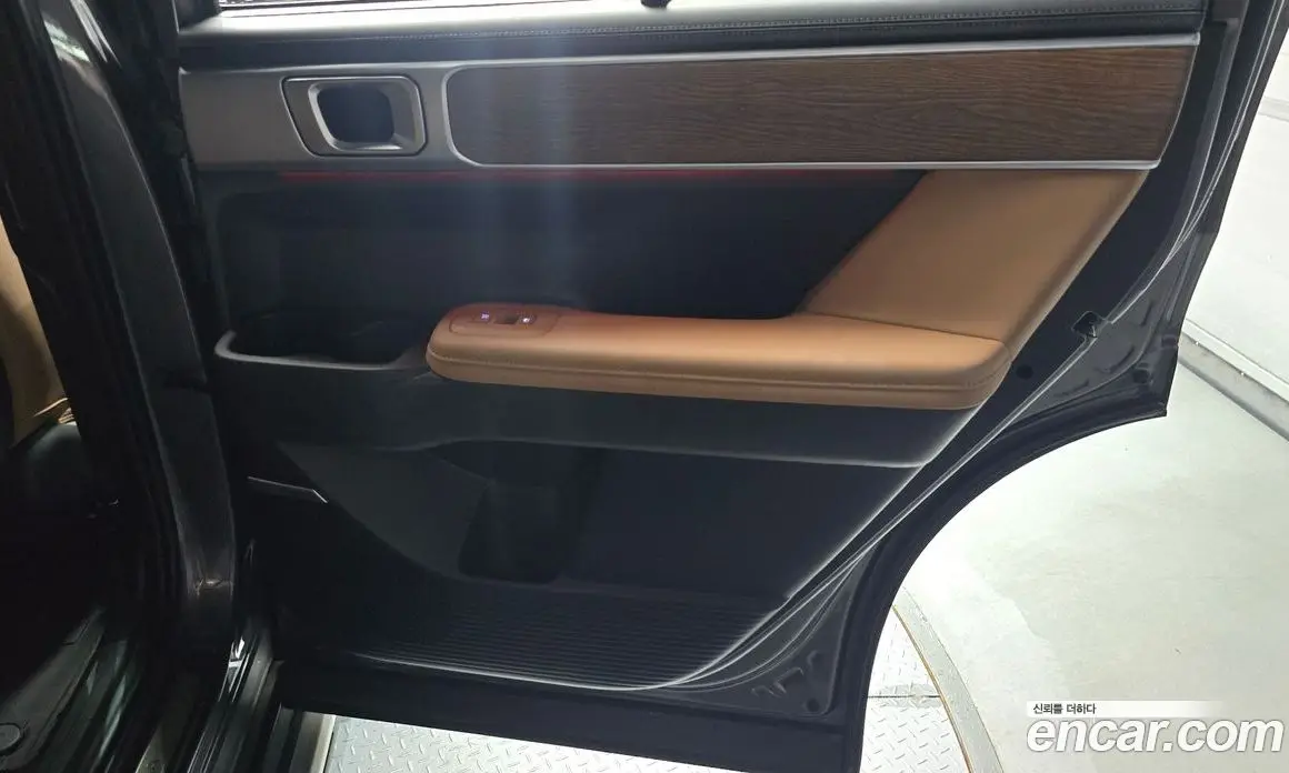 Hyundai Santa Fe 2023 1.6 автомат (гидро), фото 15