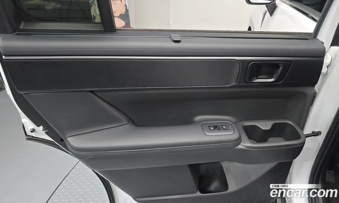 Hyundai Santa Fe 2024 1.6 автомат (гидро), фото 15