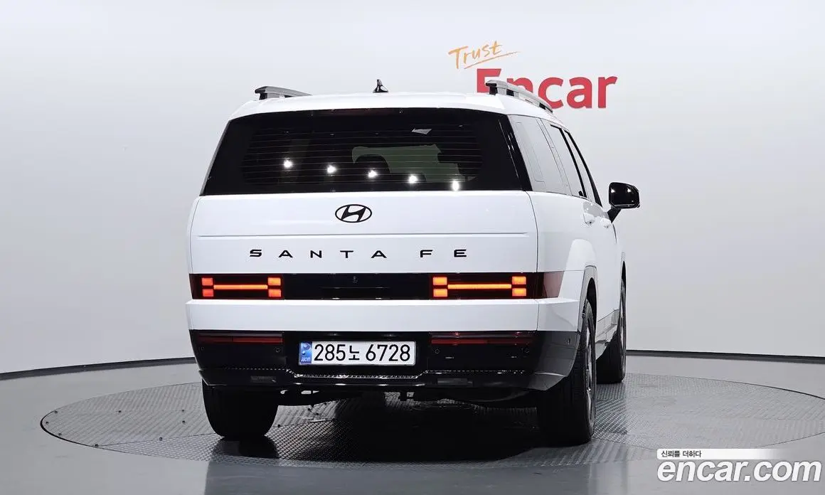 Hyundai Santa Fe 2024 1.6 автомат (гидро), фото 4