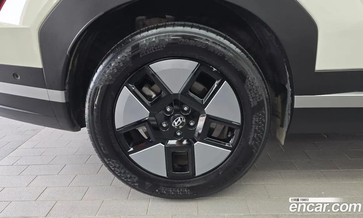 Hyundai Santa Fe 2024 1.6 автомат (гидро), фото 5