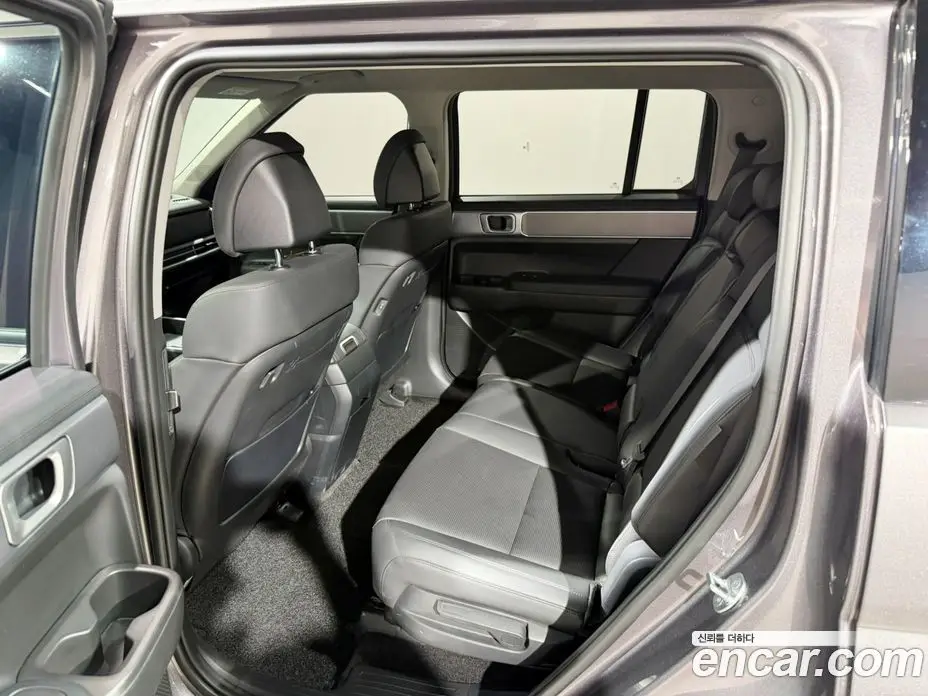 Hyundai Santa Fe 2024 2.5 автомат (гидро), фото 6