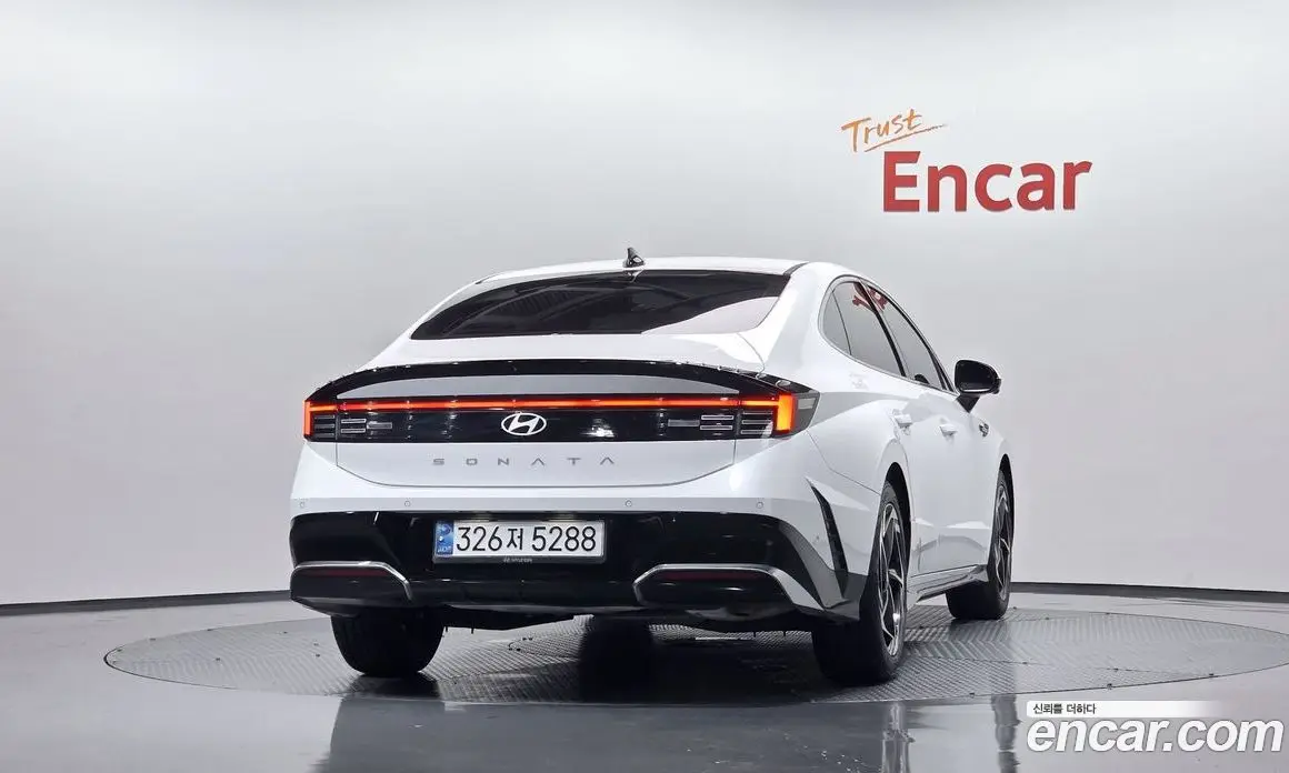 Hyundai Sonata 2024 2.0 автомат (гидро), фото 4