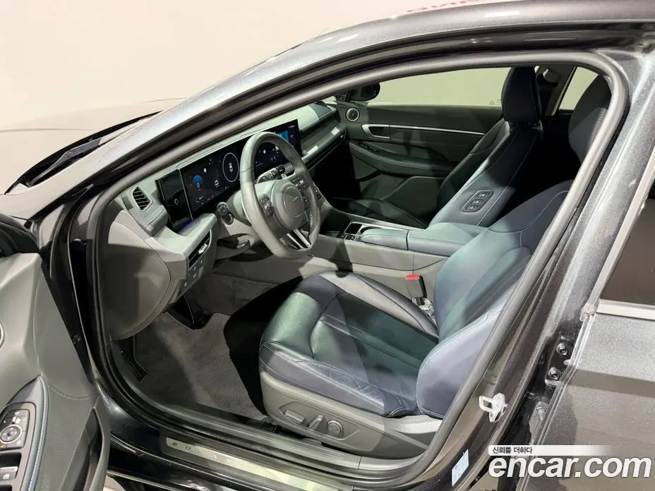 Hyundai Sonata 2024 2.0 автомат (гидро), фото 5