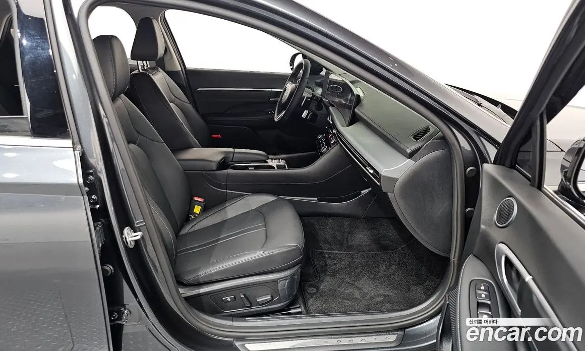 Hyundai Sonata 2025 2.0 автомат (гидро), фото 16